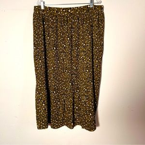 NWT Loveriche Size 2X Midi Pull On Skirt in animal print